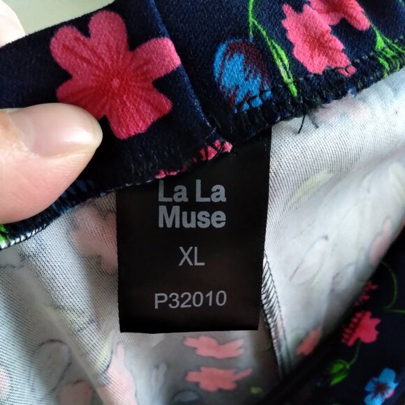 La La Muse Floral Print Skort Size XL - Picture 3 of 3